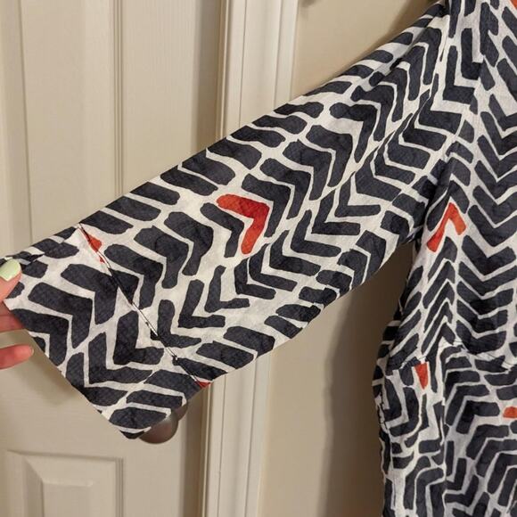 Terra-SJ Apparel Printed Ruffle Neck 3/4 Sleeve Top Blouse Size Large - Picture 3 of 8